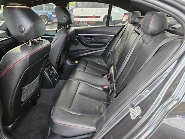 Used 2017 BMW 330i xDrive Sedan AWD/4WD image 15