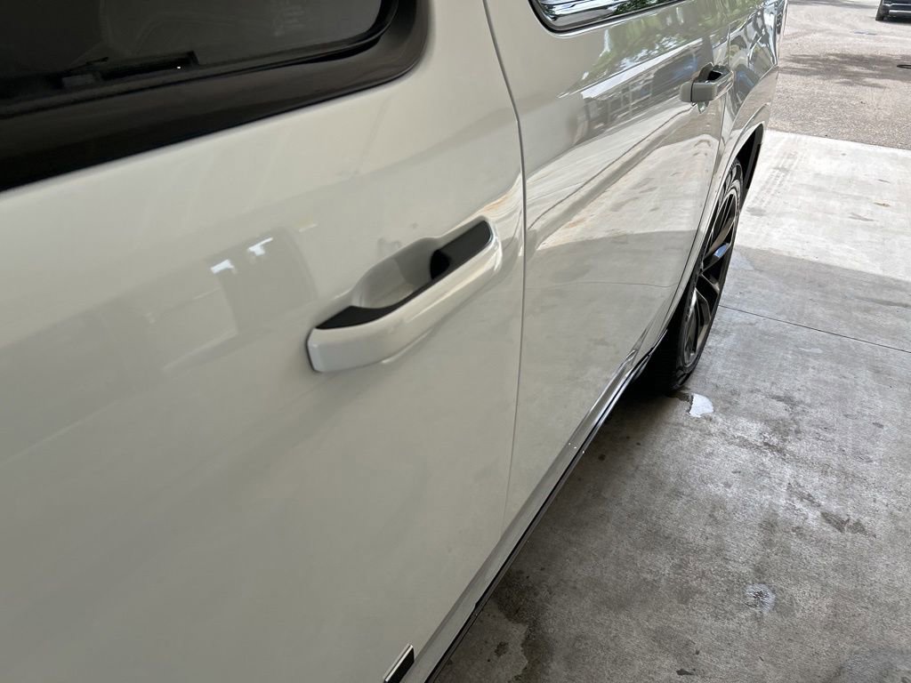 Used 2025 Jeep Grand Wagoneer L Series III w/ Rear Seat Video Group 1 image 17