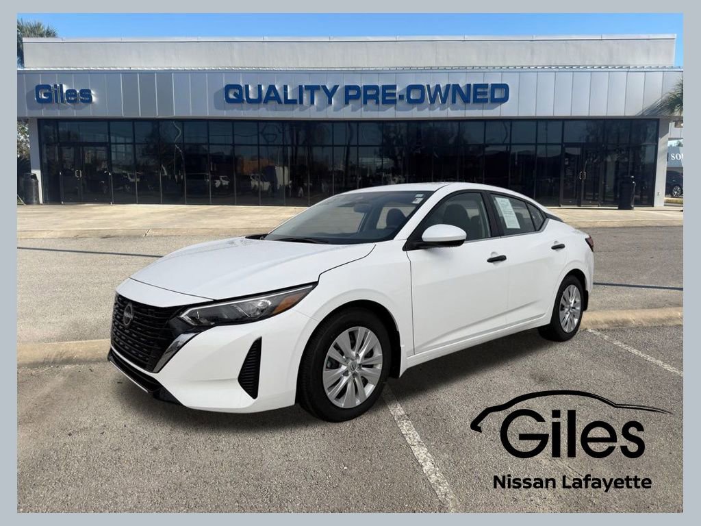 Used 2025 Nissan Sentra S image 1