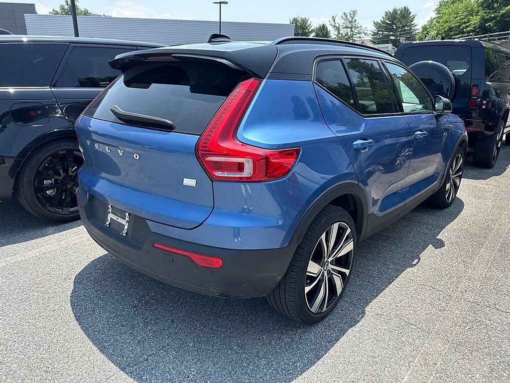 Used 2021 Volvo XC40 P8 Recharge w/ Advanced Package AWD/4WD image 6