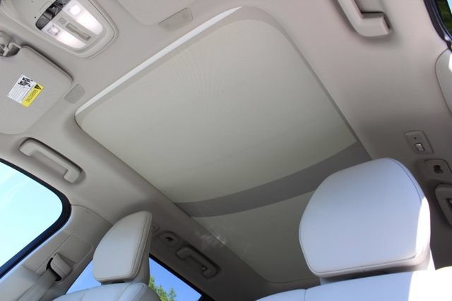 Certified 2024 Volvo XC90 B6 Plus w/ Protection Package AWD/4WD image 31