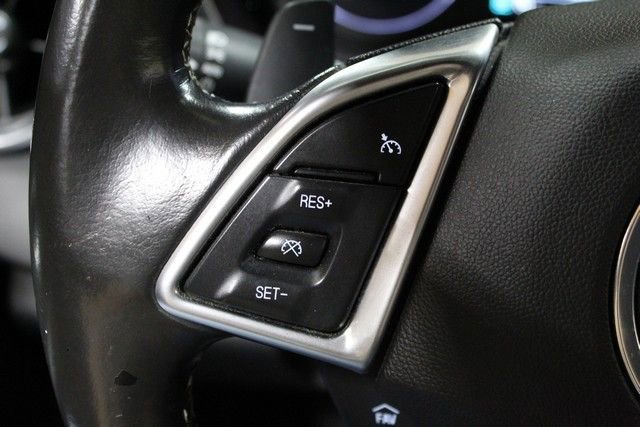 Used 2016 Chevrolet Camaro LT w/ Technology Package RWD image 19