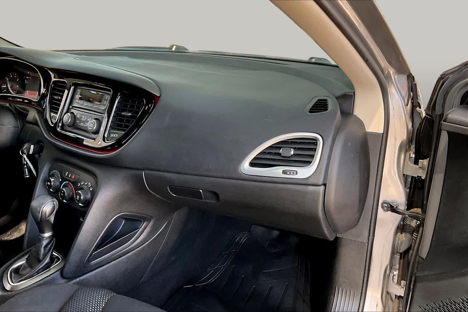 Used 2016 Dodge Dart SE w/ Convenience Group FWD image 18