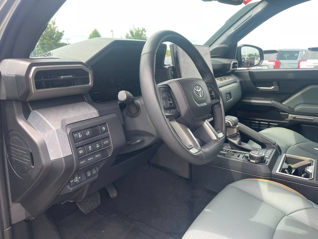 Used 2024 Toyota Tacoma 4x4 Double Cab Hybrid image 9