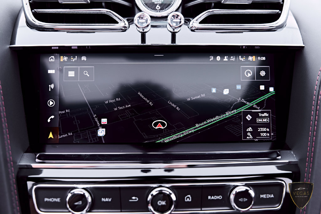 Used 2024 Bentley Bentayga AWD/4WD image 84