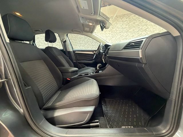 Used 2023 Volkswagen Jetta S FWD image 9