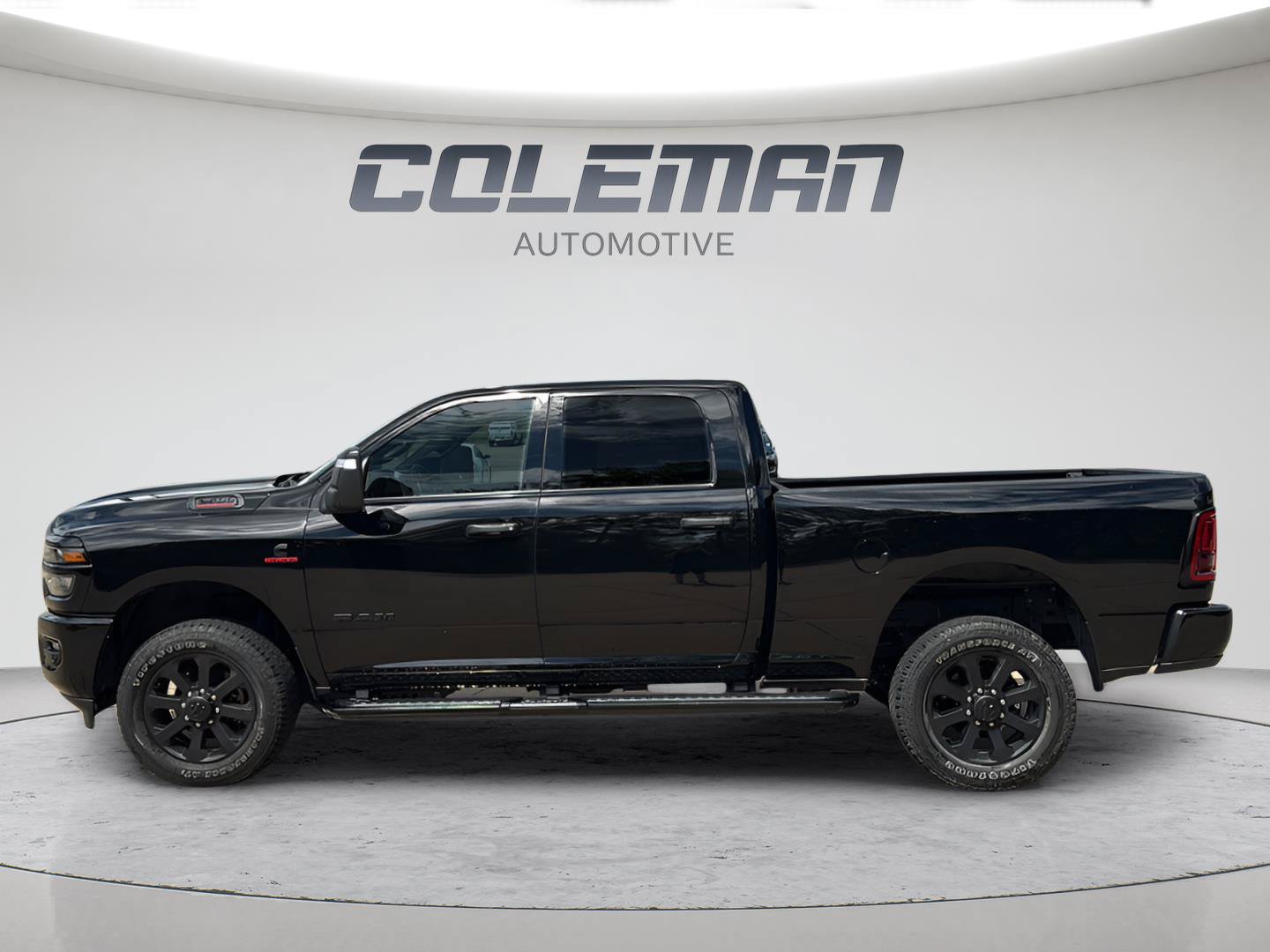 Used 2025 RAM 2500 Big Horn AWD/4WD image 2