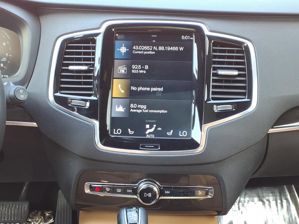 Used 2018 Volvo XC90 T6 Momentum w/ Convenience Package AWD/4WD image 15