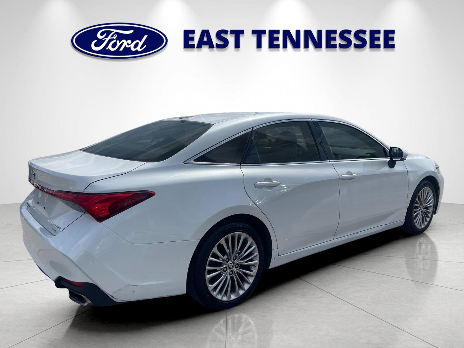 Used 2021 Toyota Avalon Limited AWD/4WD image 3