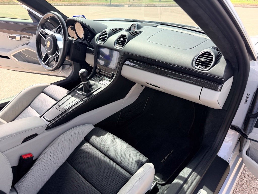 Used 2025 Porsche 718 Cayman GTS RWD image 23