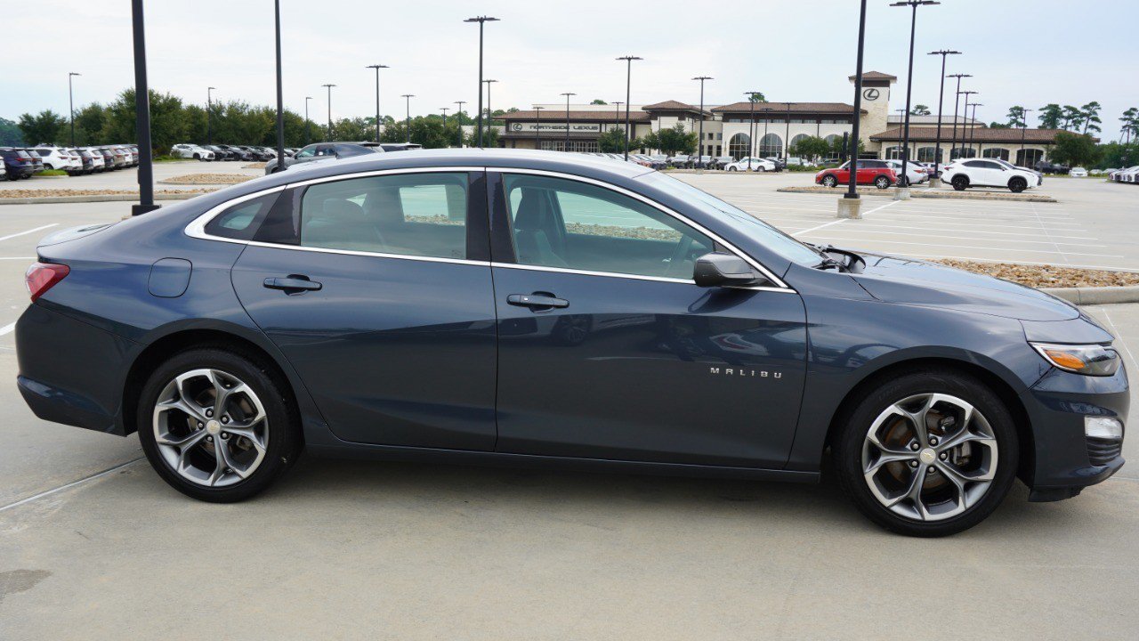 Used 2020 Chevrolet Malibu LT FWD image 4