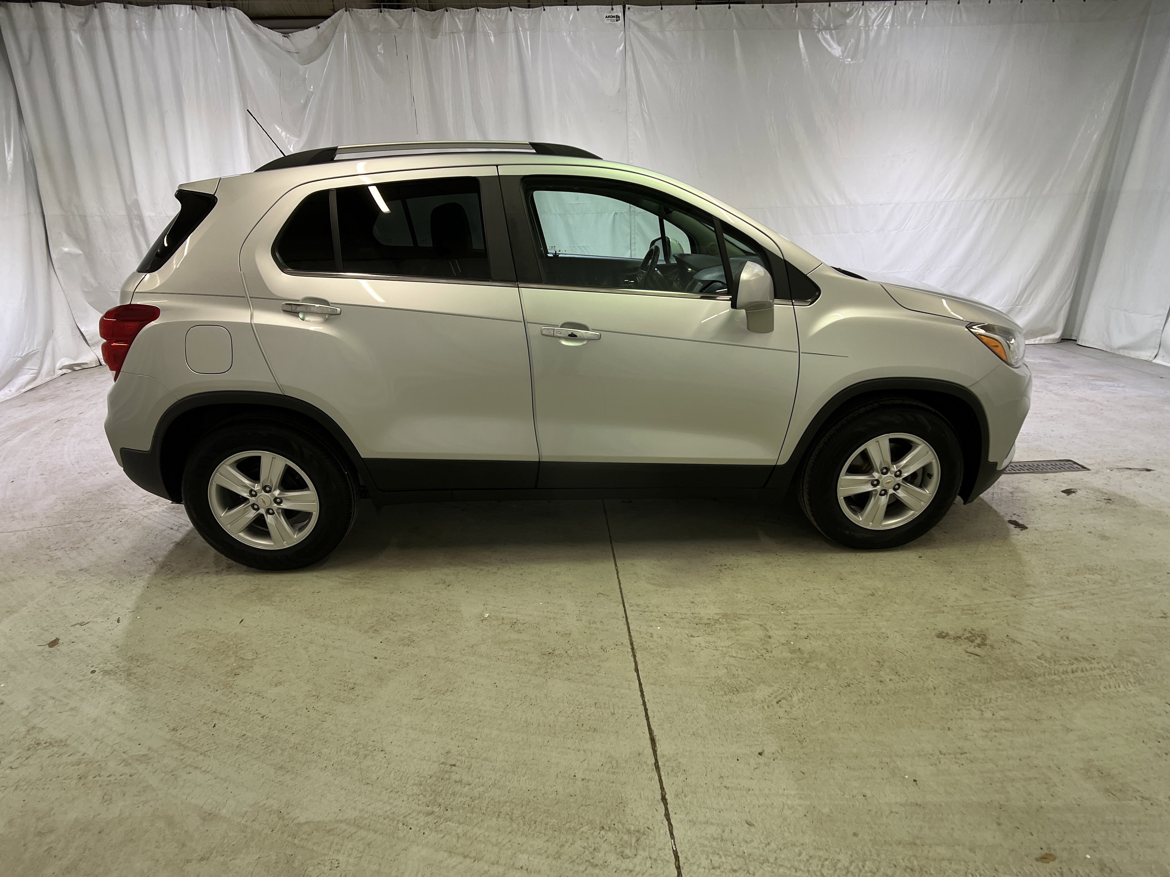 Certified 2020 Chevrolet Trax LT w/ LT Convenience Package image 12