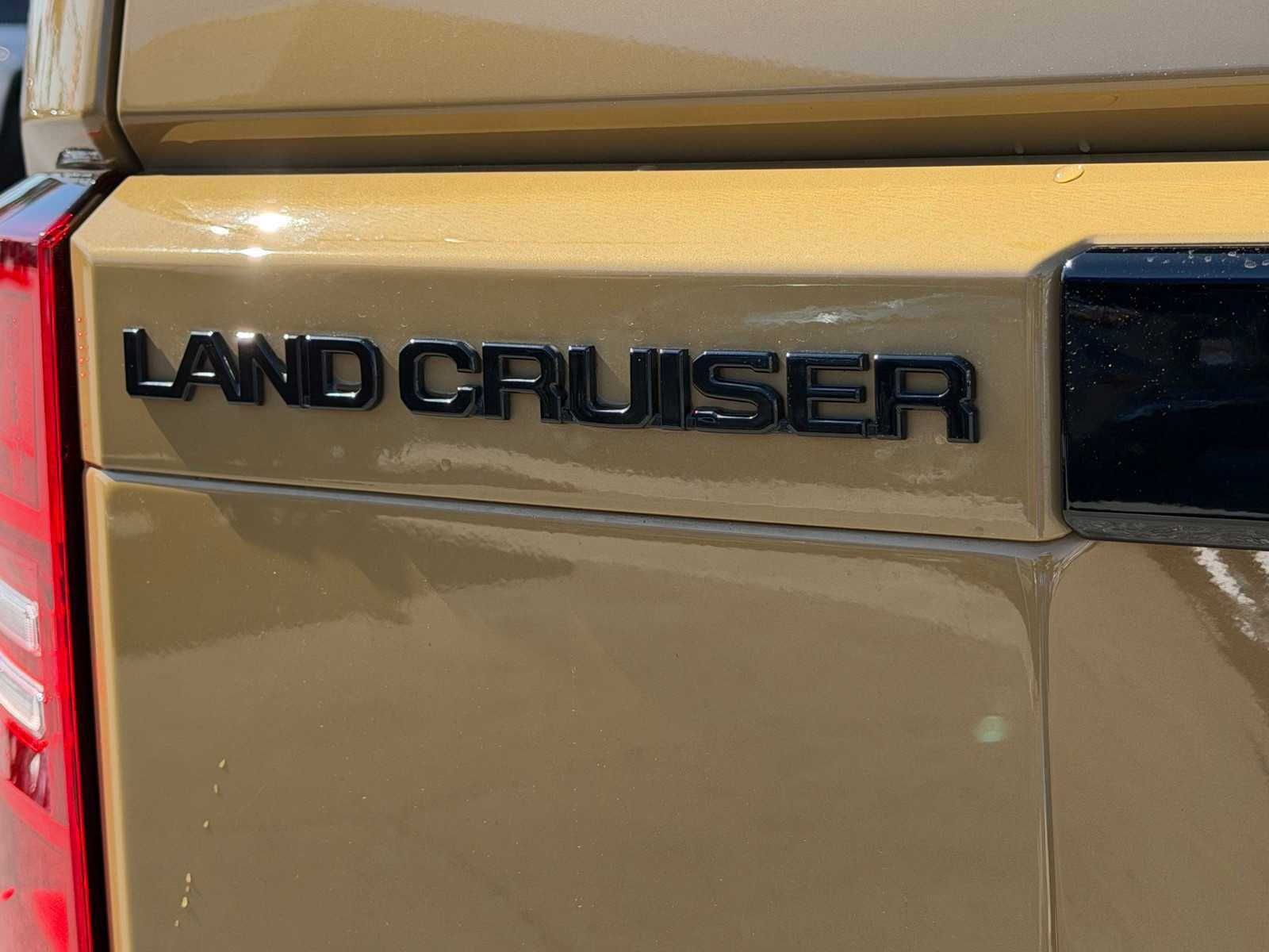 Used 2025 Toyota Land Cruiser w/ Premium Package AWD/4WD image 25