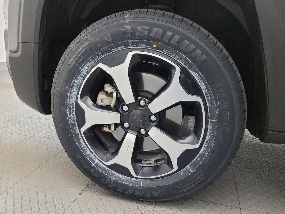 Used 2021 Jeep Renegade Trailhawk AWD/4WD image 31