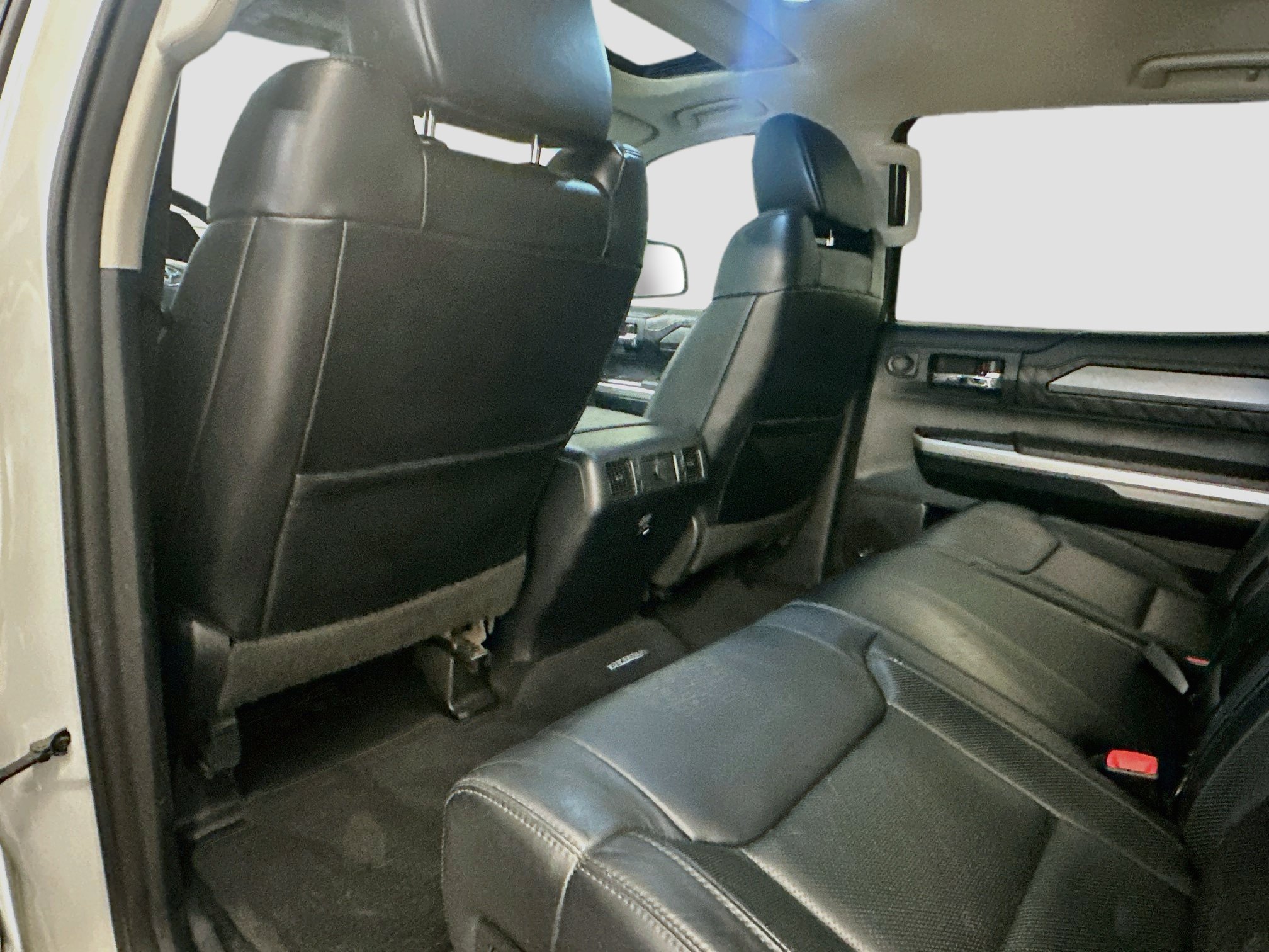 Used 2017 Toyota Tundra Platinum AWD/4WD image 28