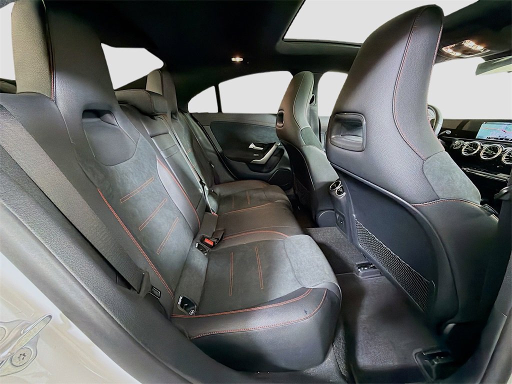Used 2023 Mercedes-Benz CLA 250 4MATIC image 29