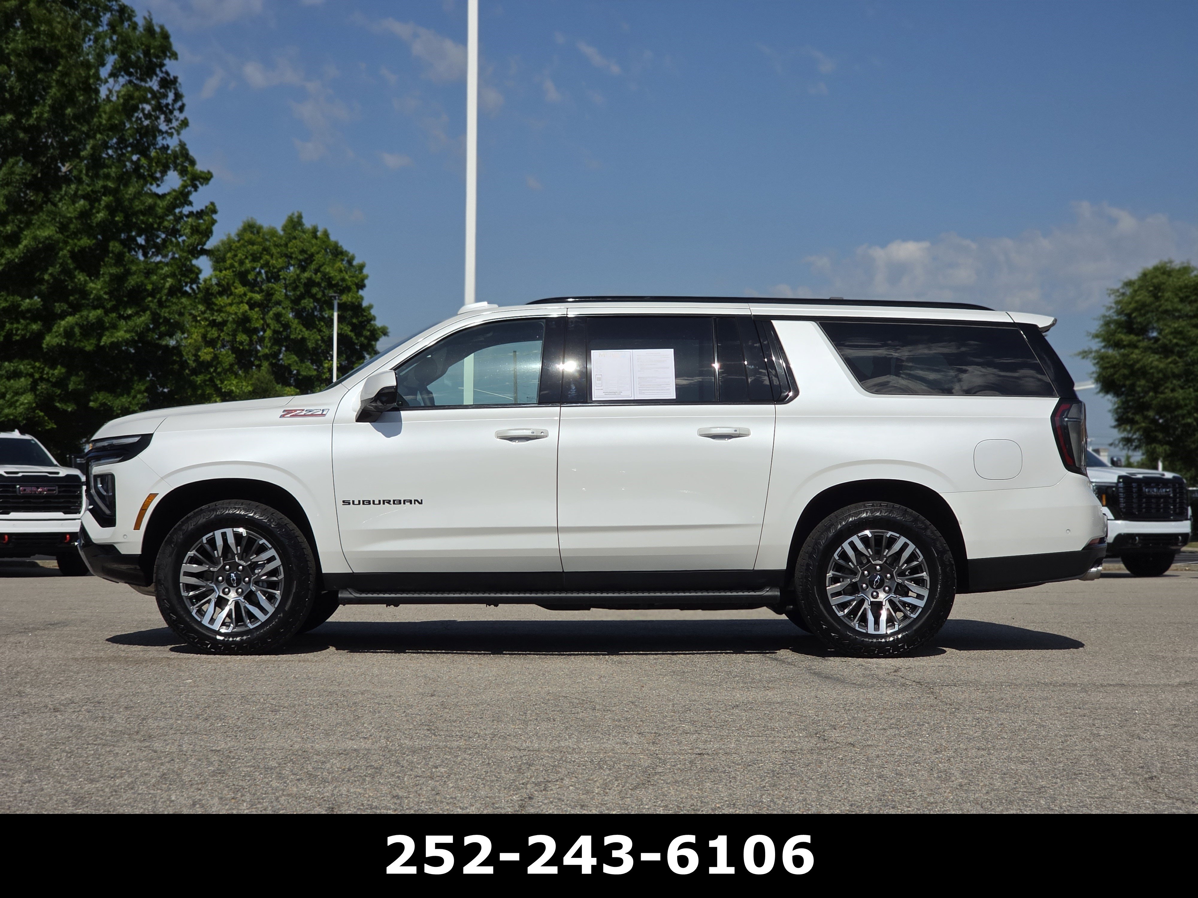 Used 2025 Chevrolet Suburban Z71 w/ Z71 Off-Road Package AWD/4WD image 4