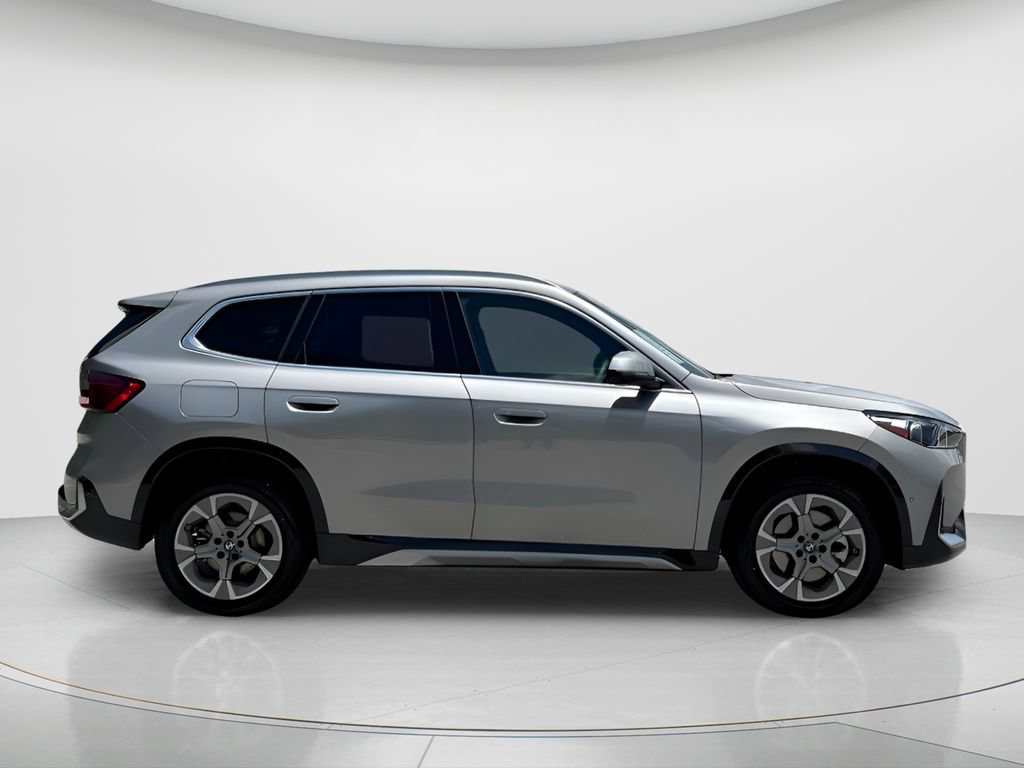 New 2026 BMW X1 xDrive28i w/ Technology Package AWD/4WD image 4