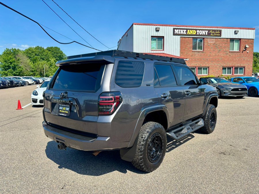 Used 2023 Toyota 4Runner SR5 Premium w/ Moonroof Package AWD/4WD image 8