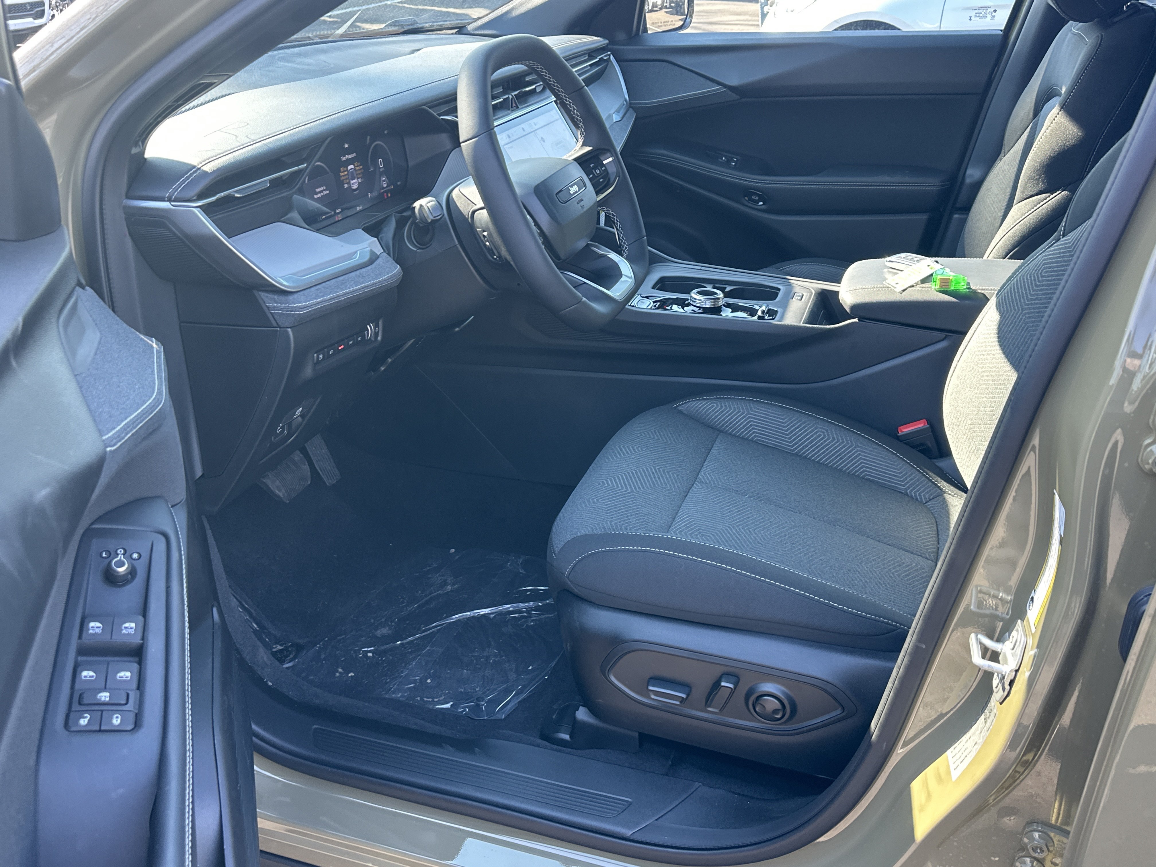 New 2026 Jeep Cherokee Laredo AWD/4WD image 24