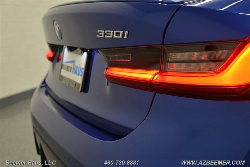 Used 2024 BMW 330i Sedan w/ M Sport Package RWD image 46