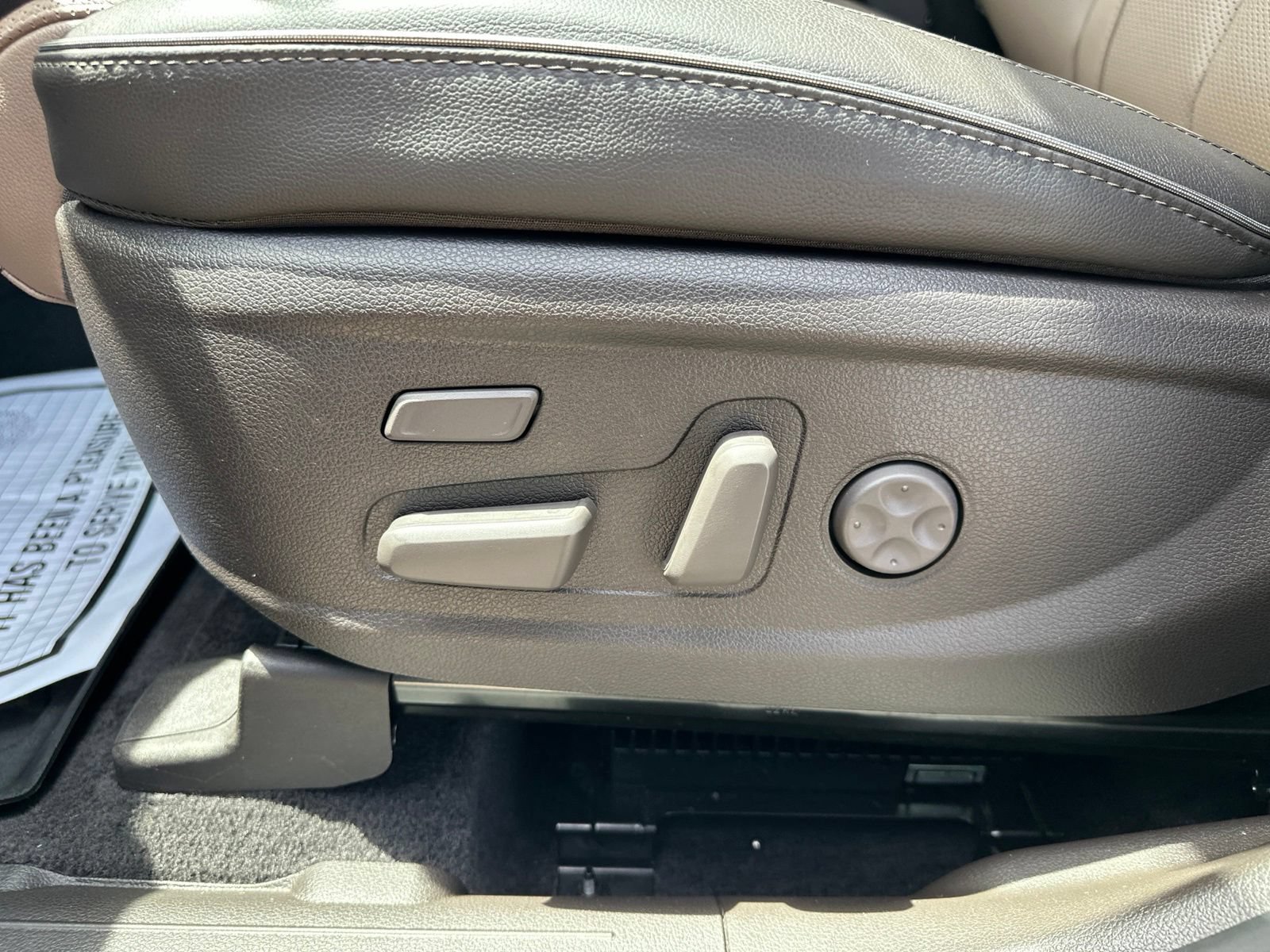 Used 2022 Hyundai Santa Fe Limited AWD/4WD image 14