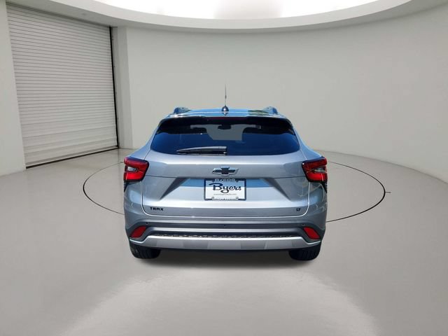 New 2026 Chevrolet Trax LT w/ Sunroof Package FWD image 6