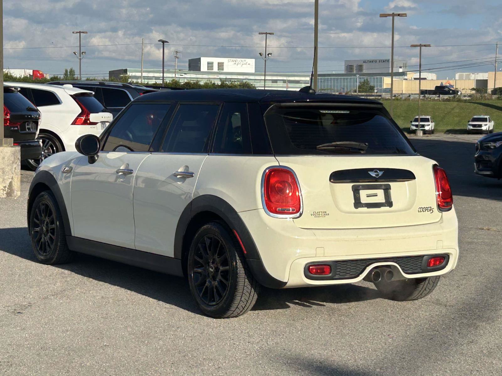 Used 2016 MINI Cooper S FWD image 5