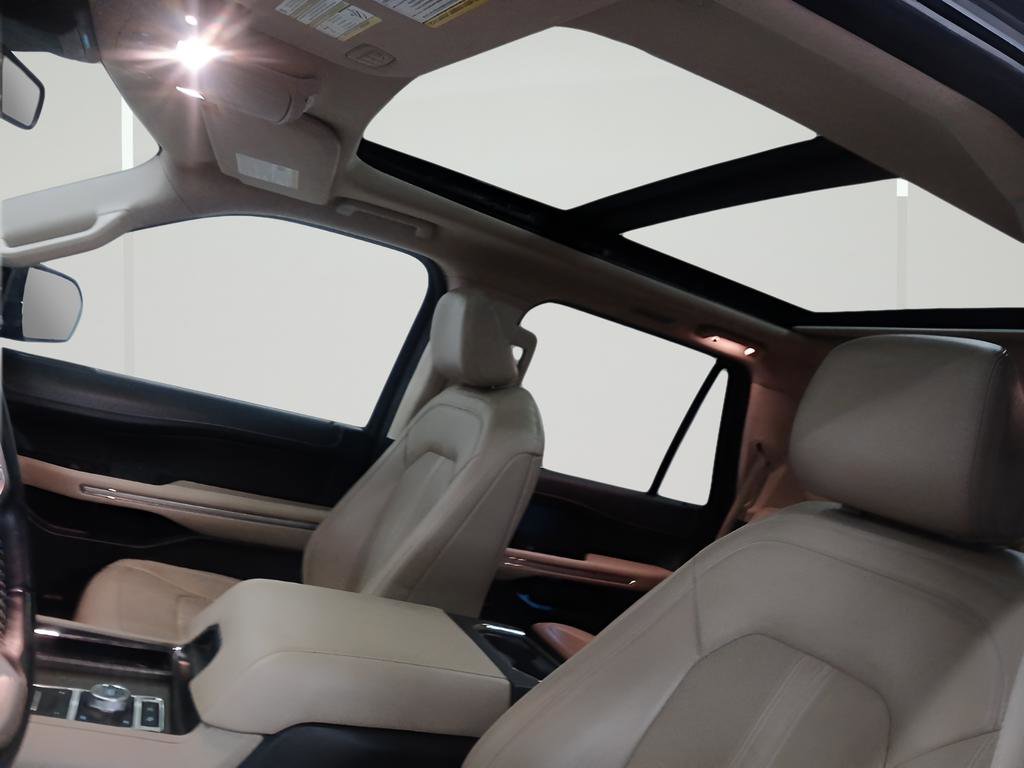 Certified 2022 Ford Expedition Limited AWD/4WD image 22