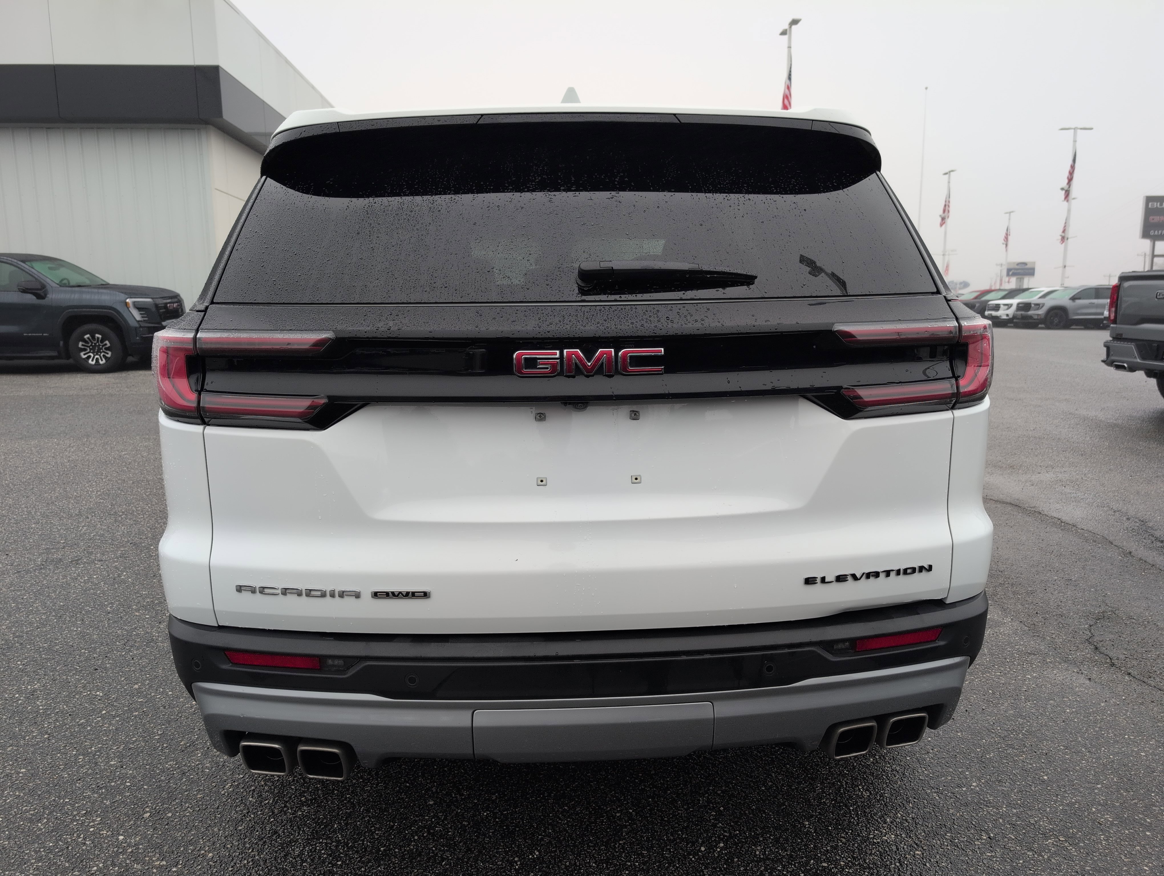 Used 2025 GMC Acadia Elevation image 6