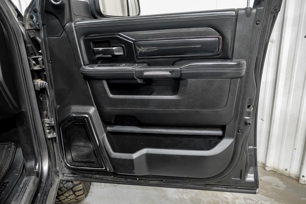 Used 2022 RAM 3500 Limited AWD/4WD image 44