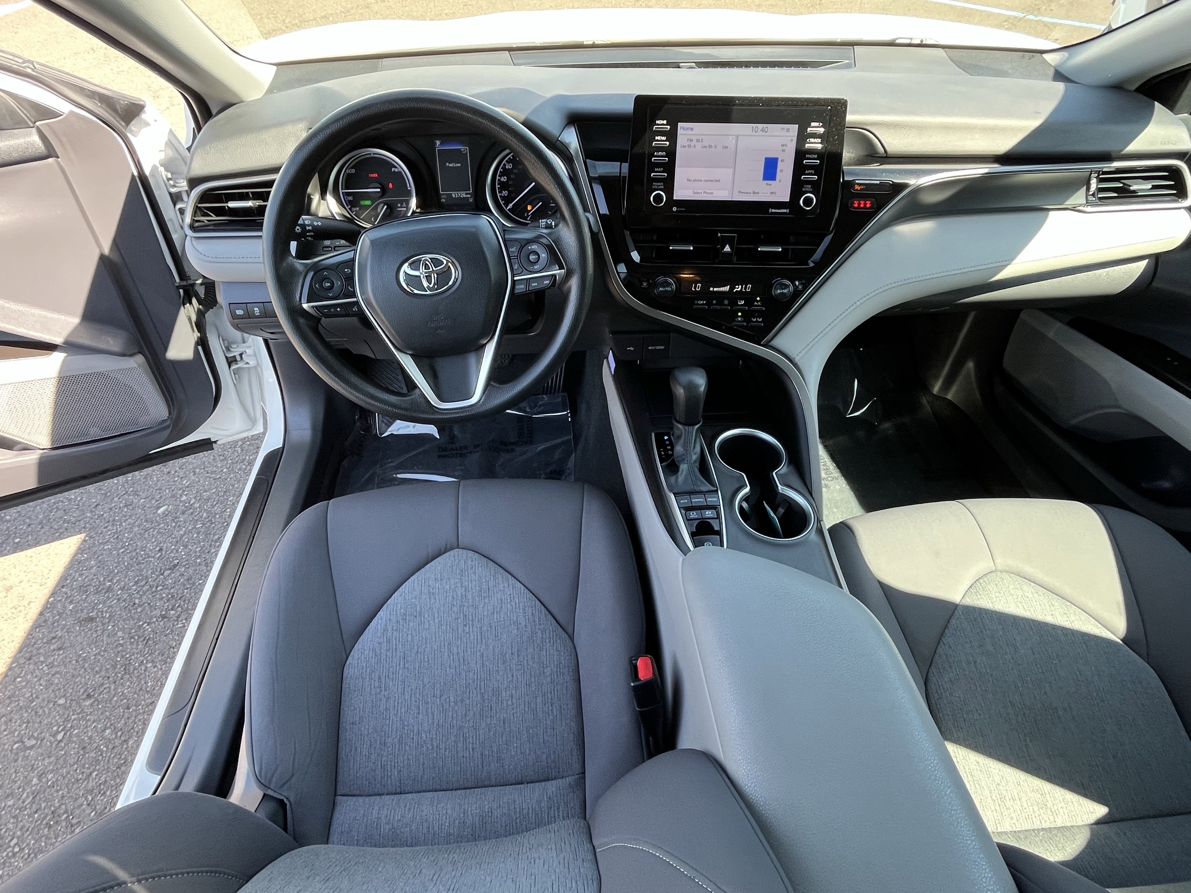 Used 2021 Toyota Camry LE FWD image 11