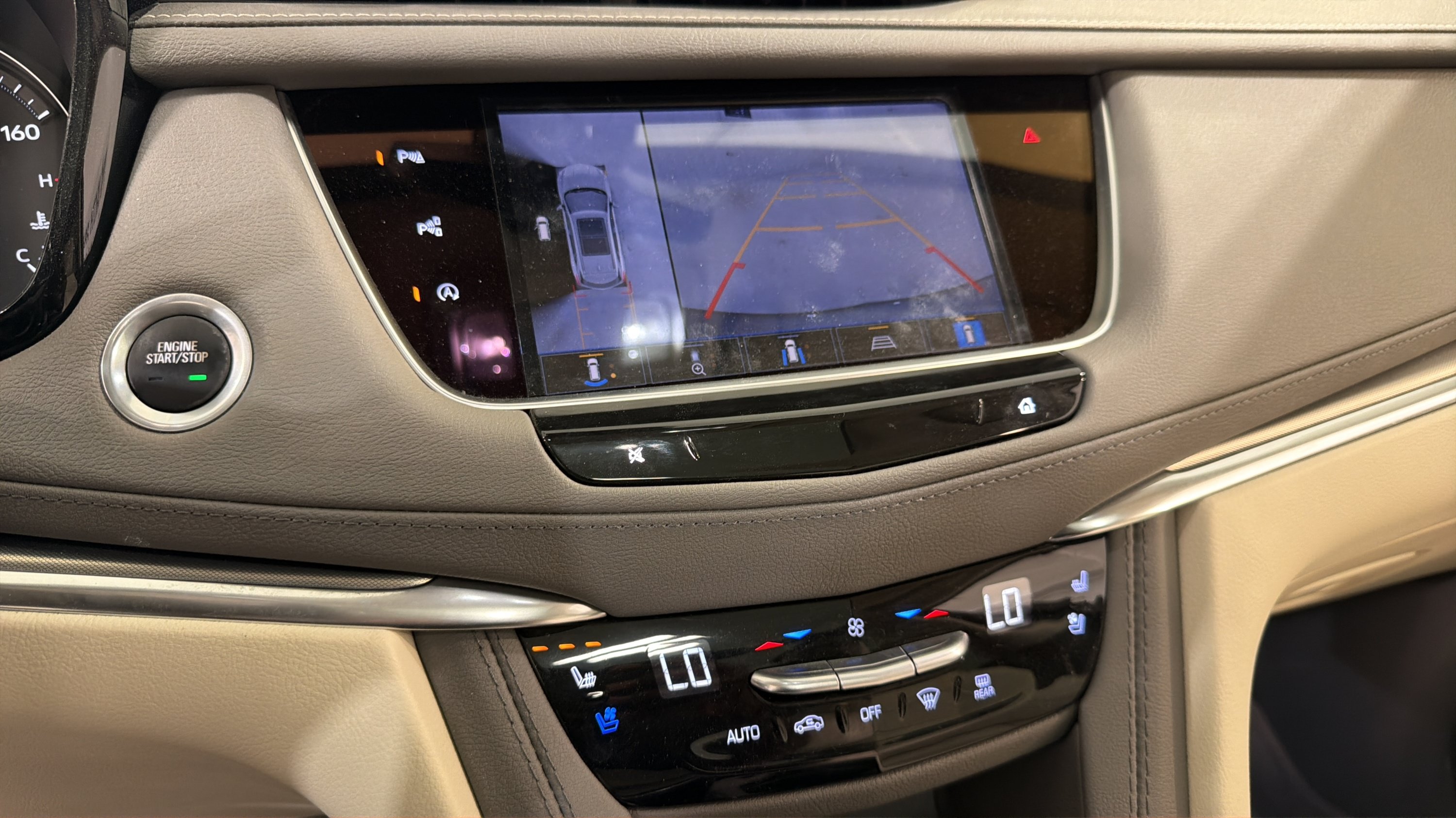 Used 2024 Cadillac XT5 Premium Luxury w/ Technology Package FWD image 16