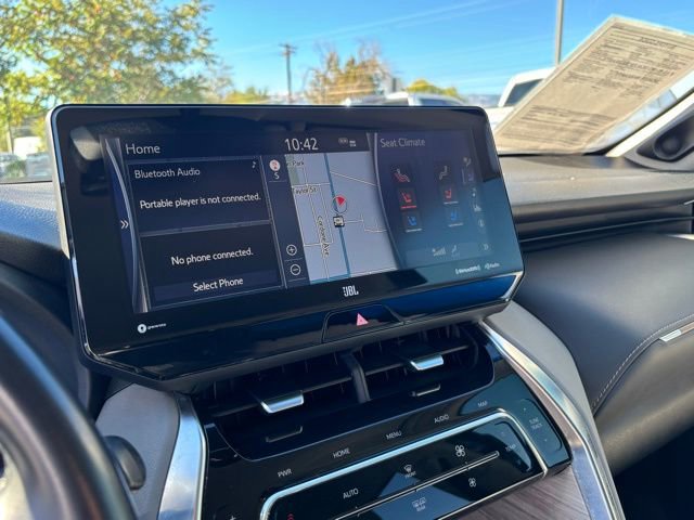 Used 2021 Toyota Venza Limited image 15