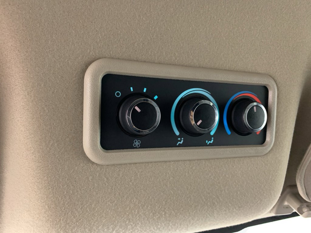 Used 2023 Chevrolet Express 3500 LS image 28