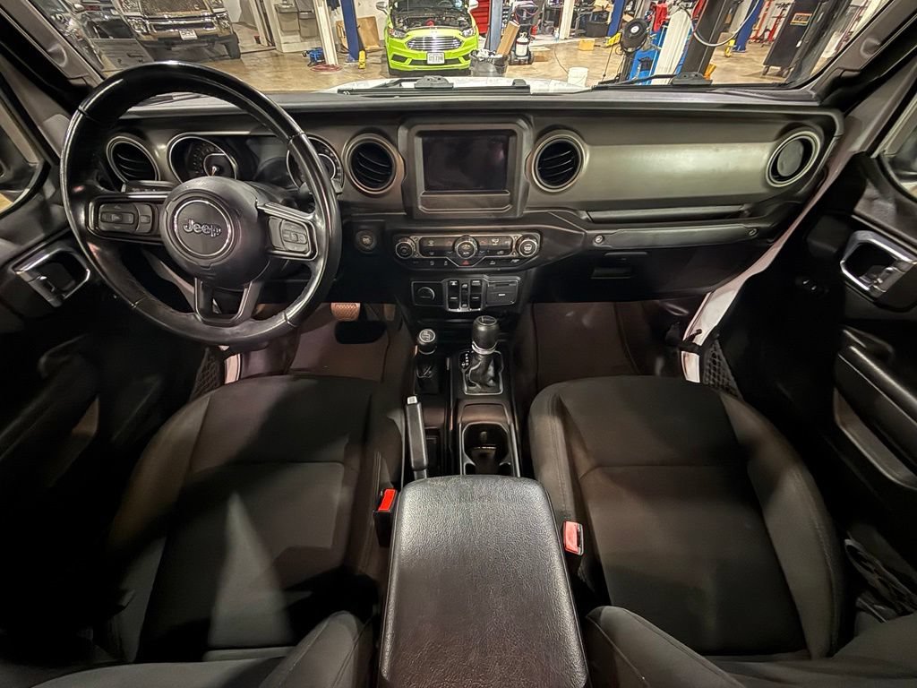 Used 2022 Jeep Gladiator Sport AWD/4WD image 25