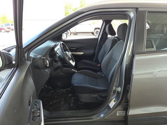 Used 2019 Nissan Kicks SV FWD image 15