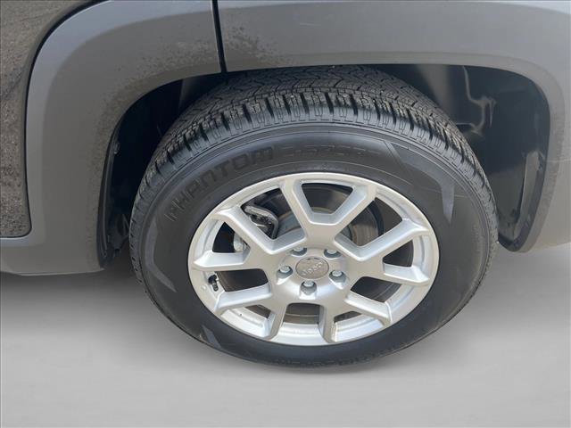 Used 2020 Jeep Renegade Latitude image 21