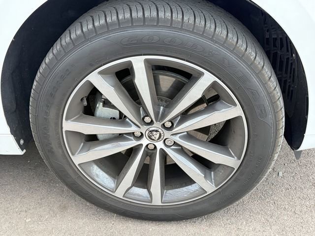 Used 2025 Jaguar F-PACE R-Dynamic S image 4