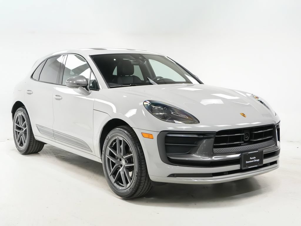 Certified 2026 Porsche Macan Turbo AWD/4WD image 7