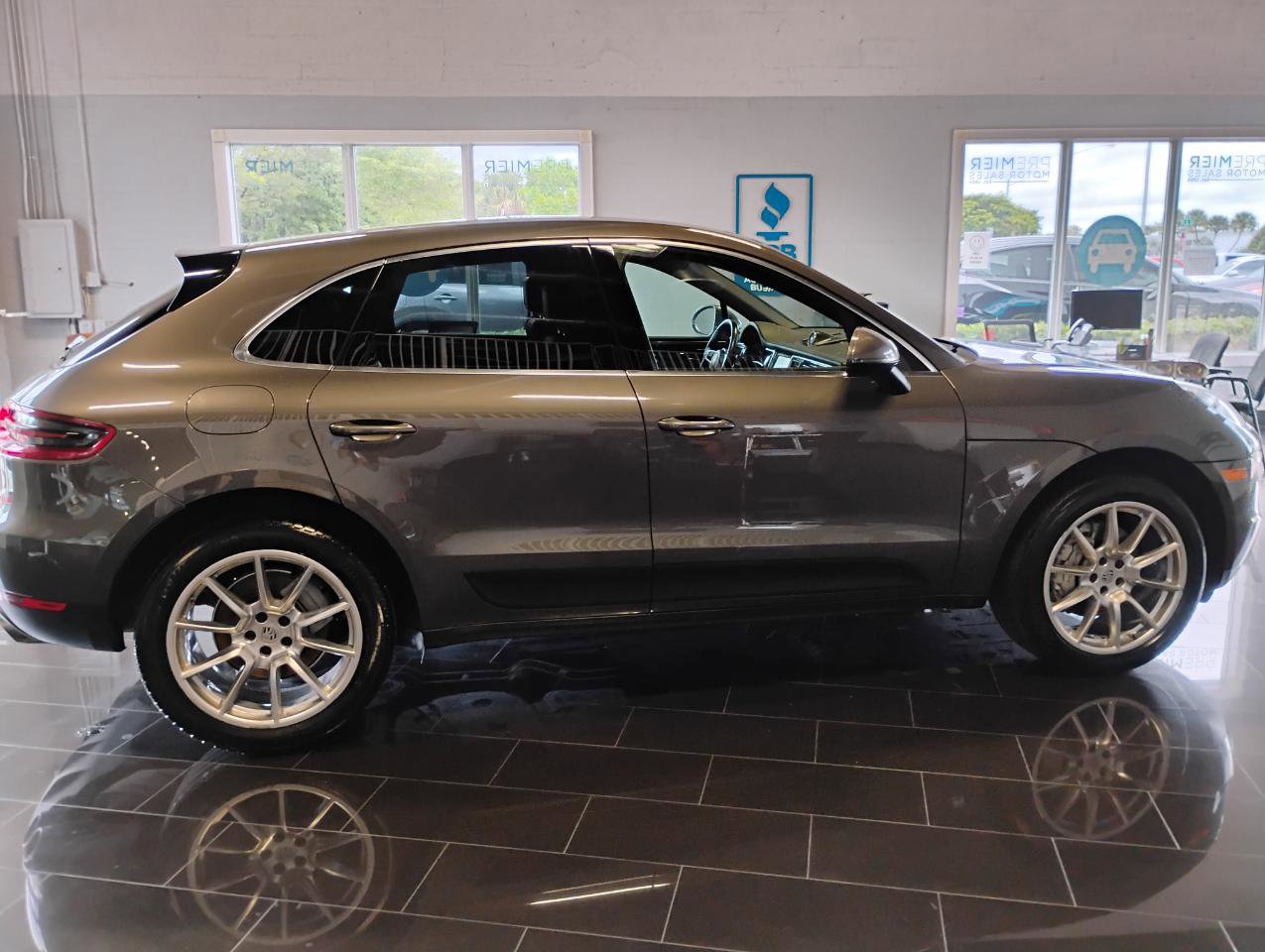Used 2016 Porsche Macan S AWD/4WD image 11