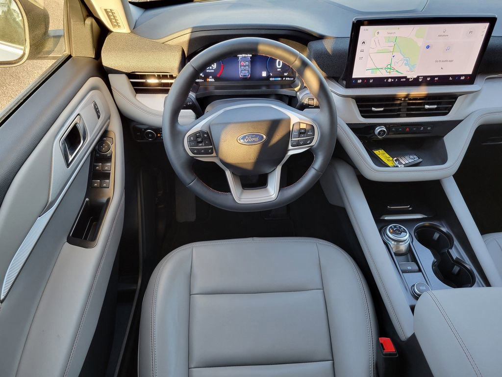 Certified 2025 Ford Explorer Active w/ Active Comfort Package image 19
