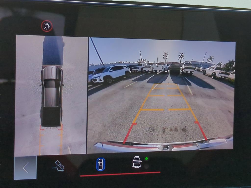 Used 2024 GMC Canyon AT4X image 17