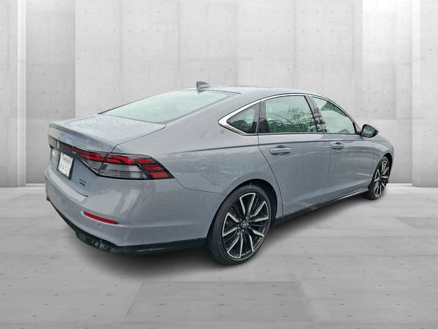 Used 2023 Honda Accord Touring image 6