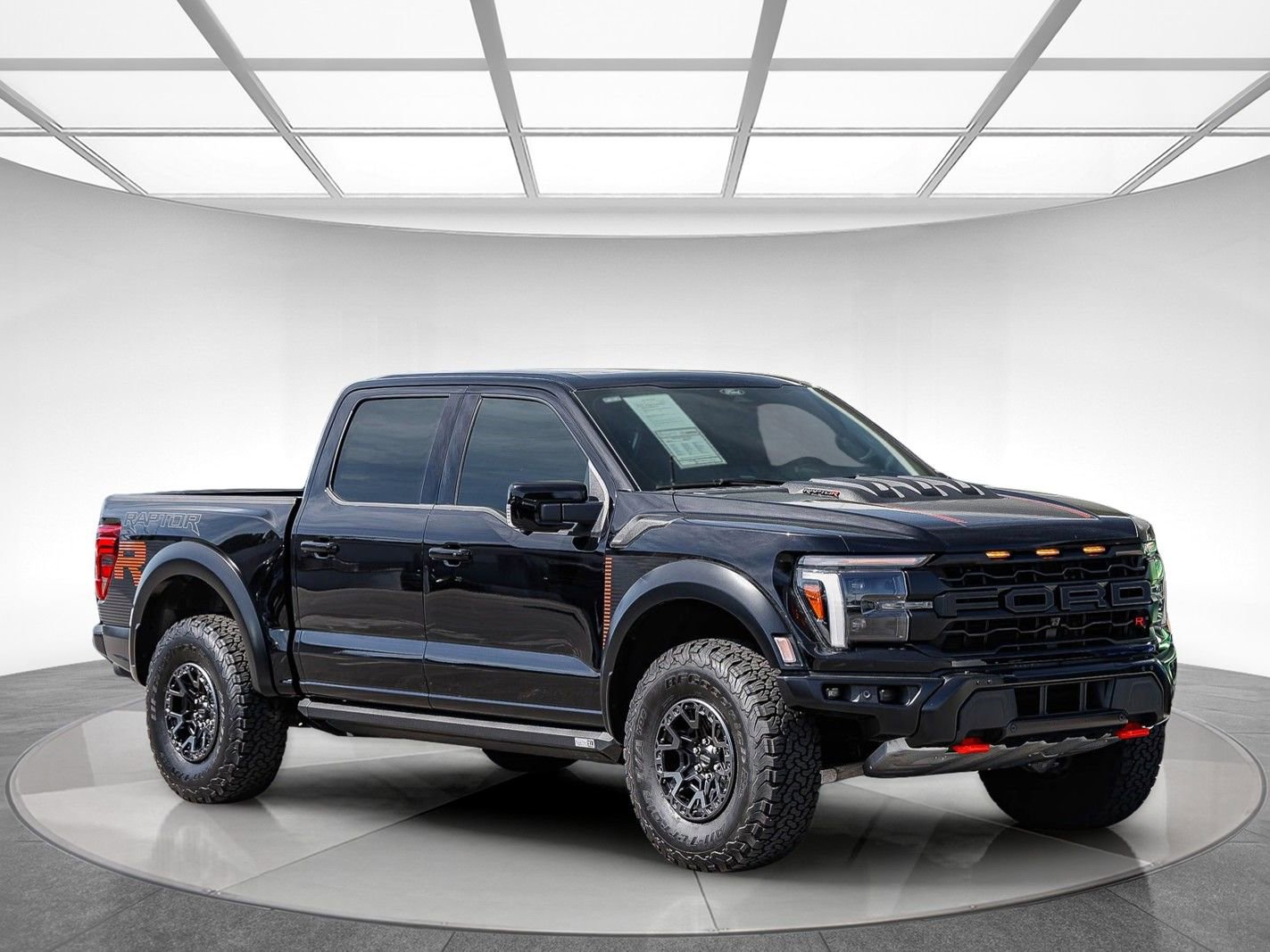 Used 2025 Ford F150 Raptor w/ Equipment Group 803A Raptor R AWD/4WD image 5