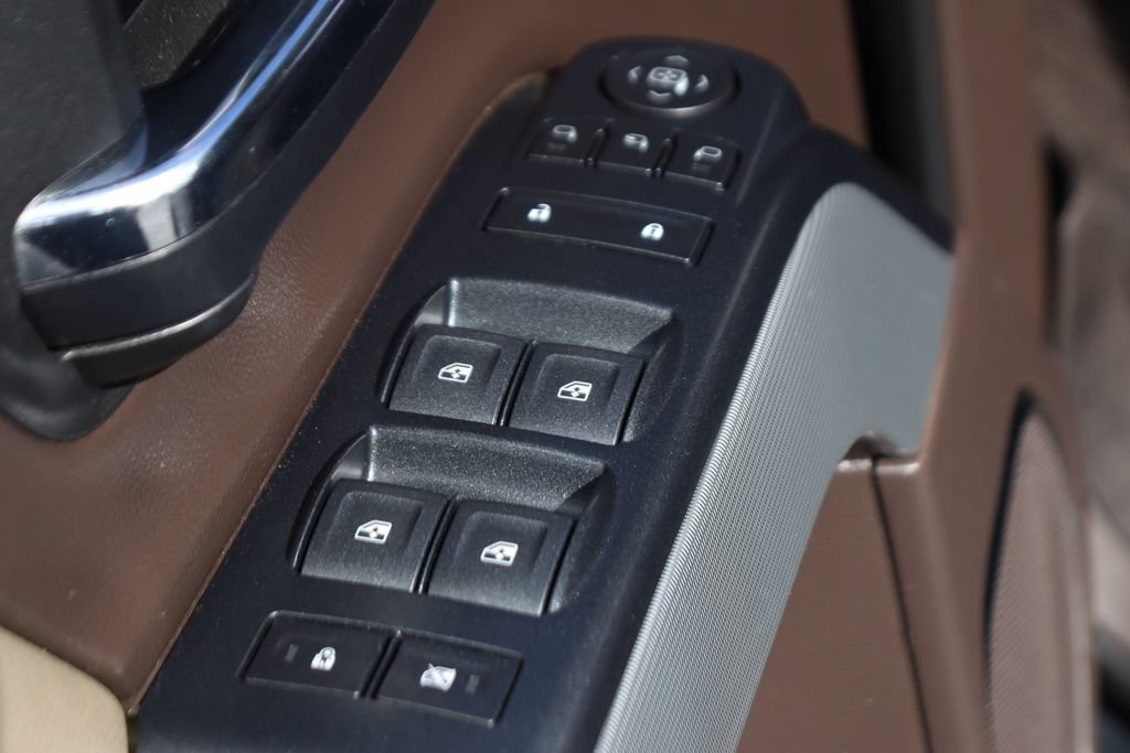 Used 2018 Chevrolet Silverado 1500 LTZ Z71 AWD/4WD image 19