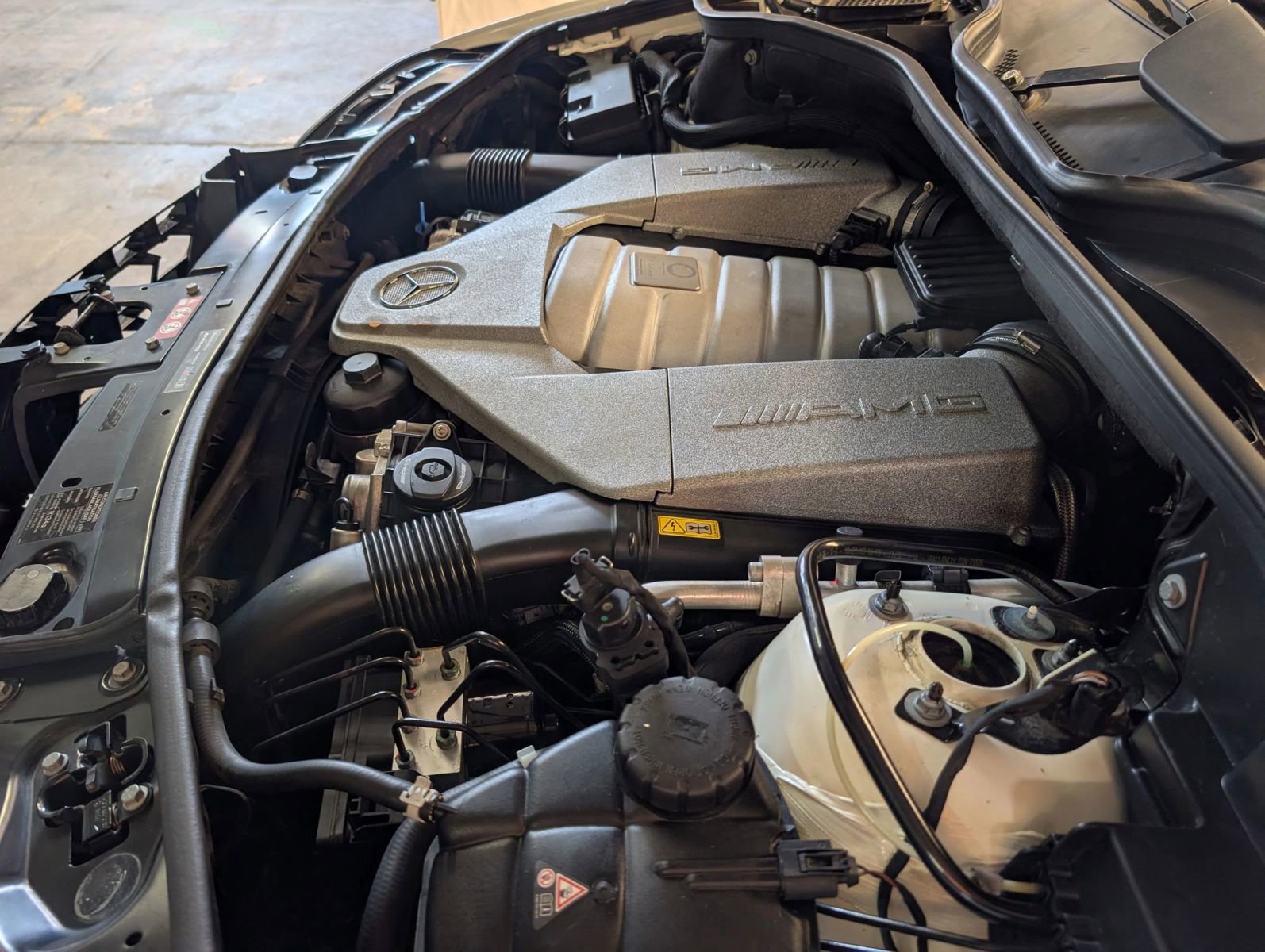 Used 2011 Mercedes-Benz ML 63 AMG 4MATIC image 23