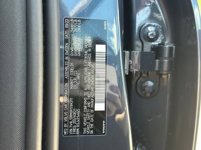 Certified 2024 Volvo XC60 B5 Ultimate w/ Climate Package AWD/4WD image 33