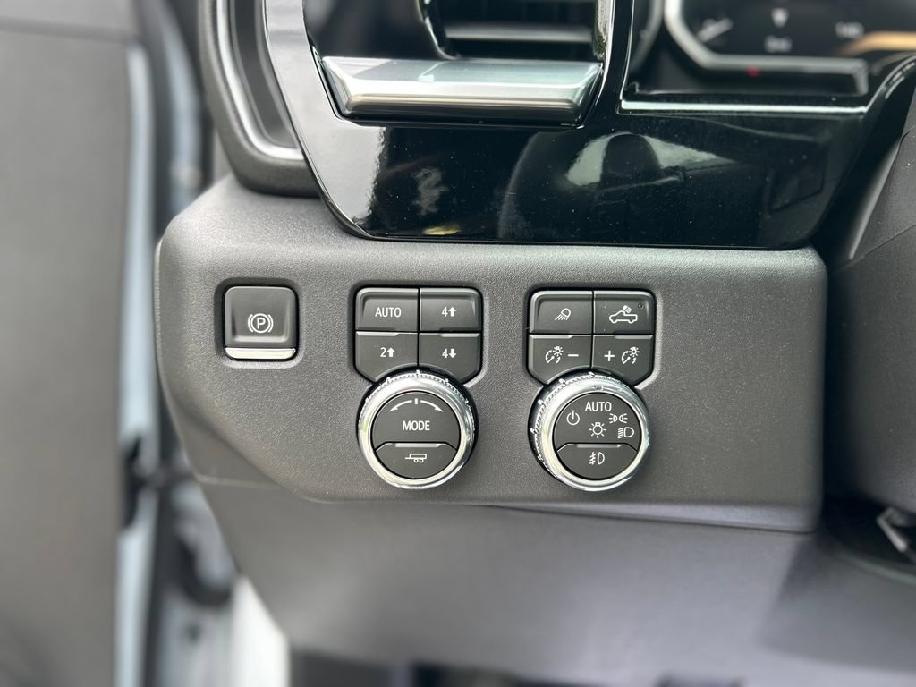 New 2026 GMC Sierra 1500 SLT w/ SLT Premium Package AWD/4WD image 28