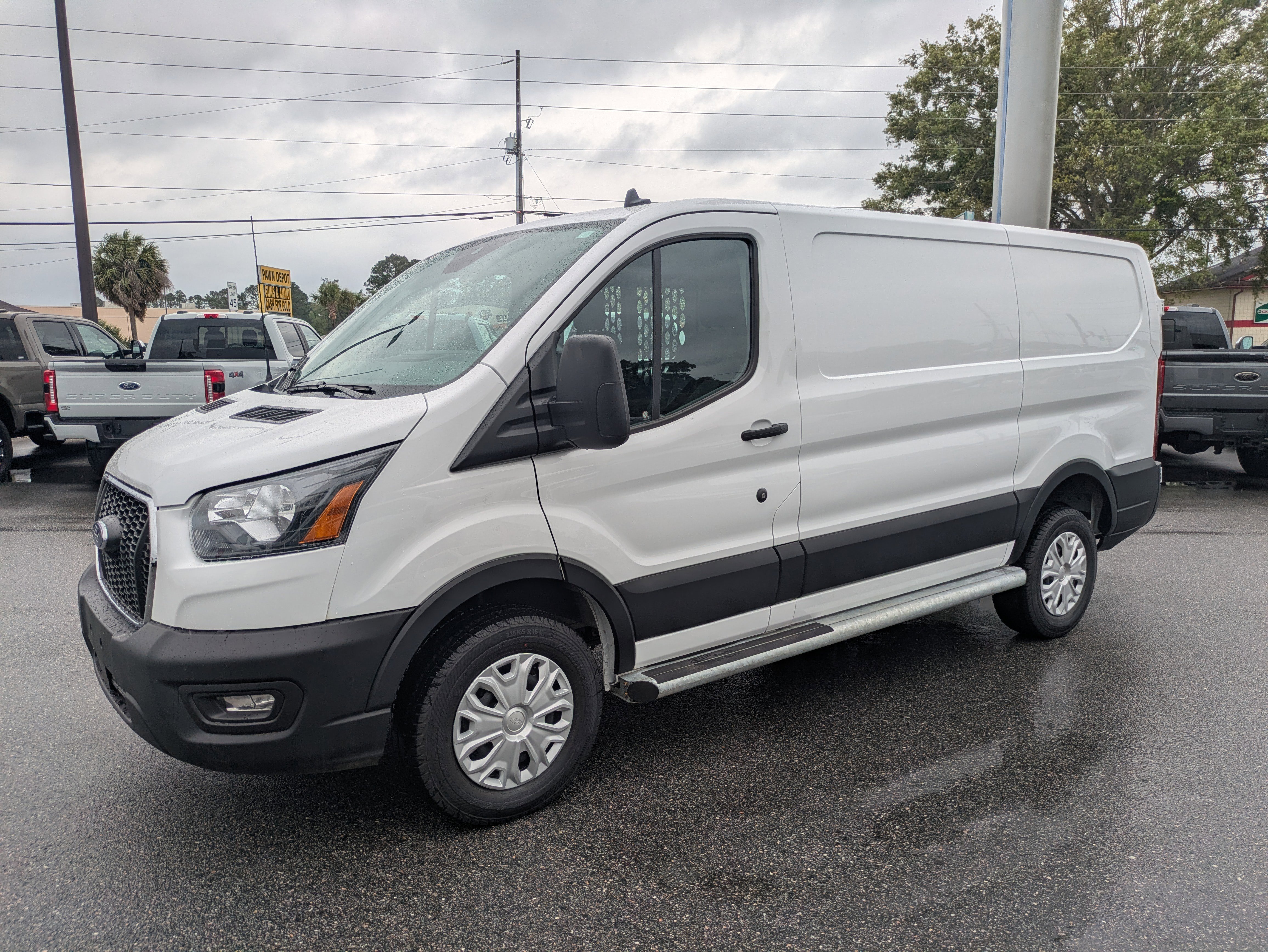 Used 2025 Ford Transit 250 Low Roof w/ Exterior Upgrade Package RWD image 8
